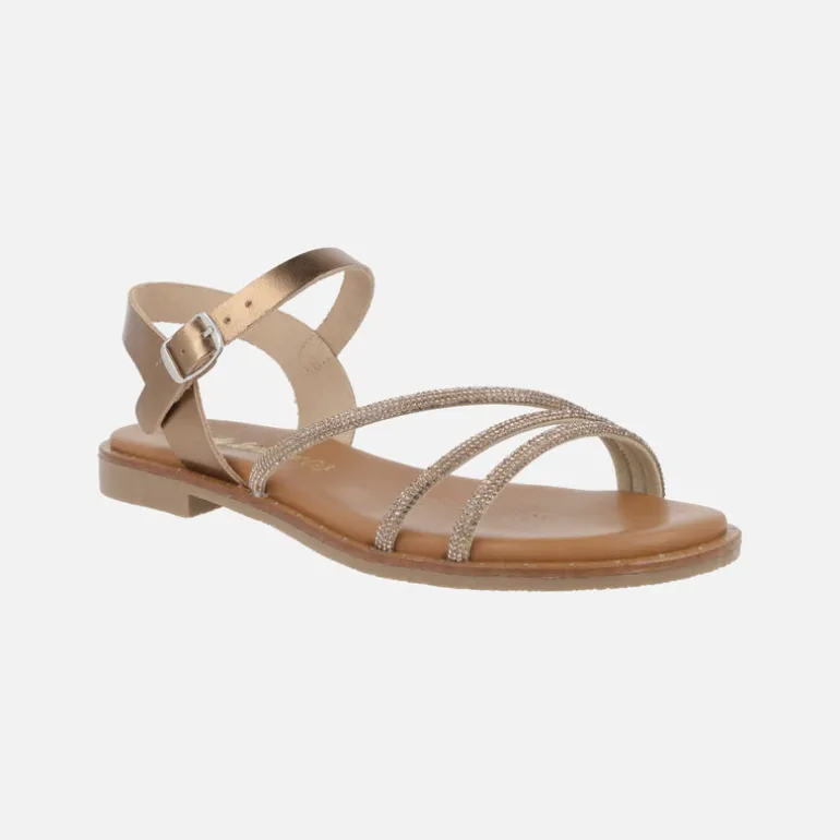 Sandalias planas con tiras de strass y pulsera al tobillo con hebilla