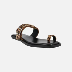 Sandalias planas de dedo con estampado animal print