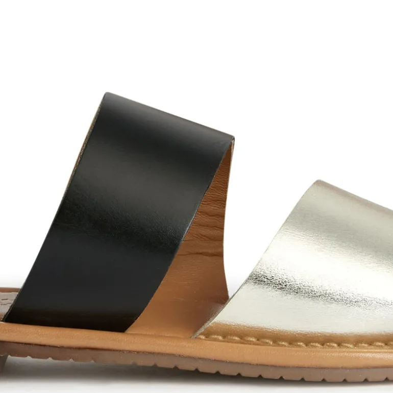 Sandalias planas de piel bicolor negro oro Sozy