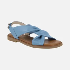 Sandalias planas de piel con tiras entrelazadas
