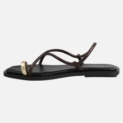 Sandalias planas de piel Katia con pieza dorada para dedo