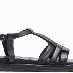 Sandalias planas de piel con tiras entrelazadas