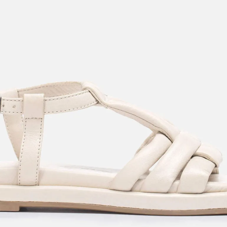 Sandalias planas de piel con tiras entrelazadas
