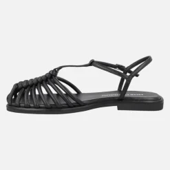 Sandalias planas de tiras estilo cangrejeras