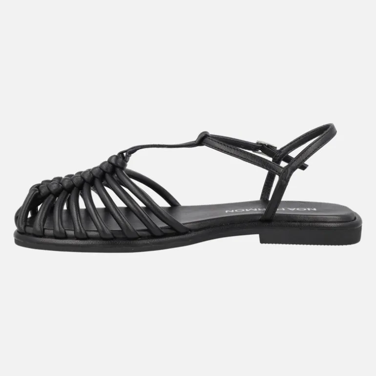 Sandalias planas de tiras estilo cangrejeras