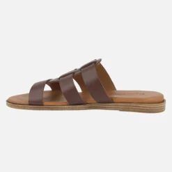 Sandalias planas descalzas de piel