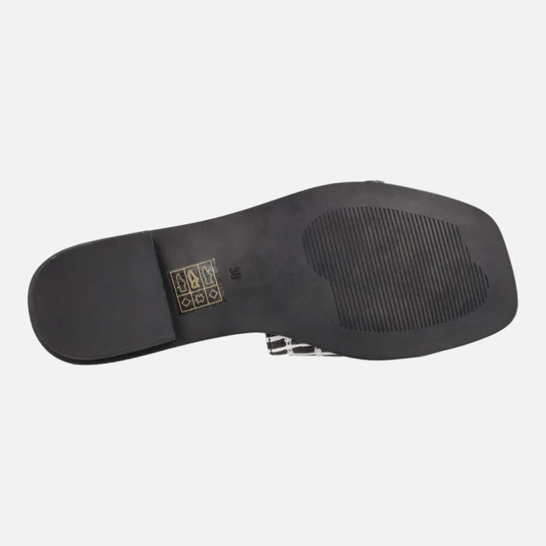 Sandalias planas en combinado rafia con maxi hebilla Matisse