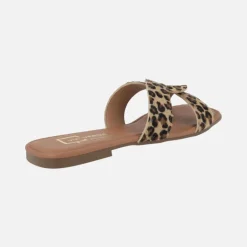 Sandalias planas en pelo animal print leopardo
