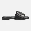 Sandalias planas Jazz con remaches y maxi hebilla