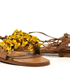Sandalias planas para mujer con flores y cintas