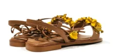 Sandalias planas para mujer con flores y cintas