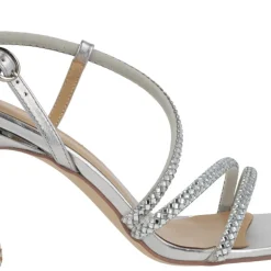 Sandalias plateadas con tiras de strass y tacones de 10 cms