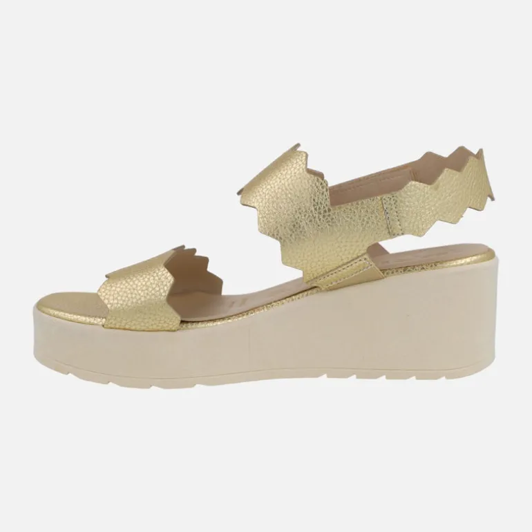 Sandalias Purpura de piel con cuña WondersFLY