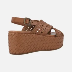 Sandalias trenzadas de piel con maxi plataforma Carmela