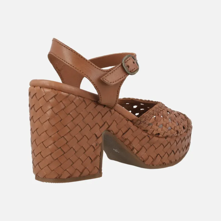 Sandalias trenzadas de piel con tacón y plataforma Carmela