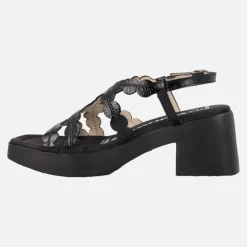 Sandalias Wonders Neus en charol negro