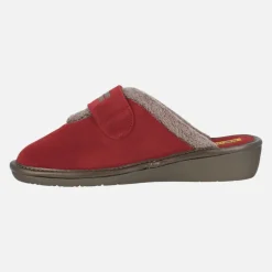 Zapatillas de casa en piel serraje con cierre de velcro
