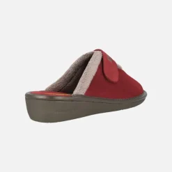 Zapatillas de casa en piel serraje con cierre de velcro