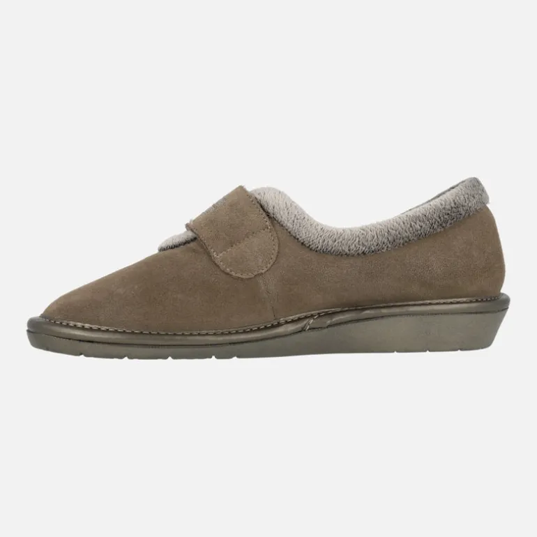 Zapatillas de casa para mujer en ante taupe con cierre de velcro