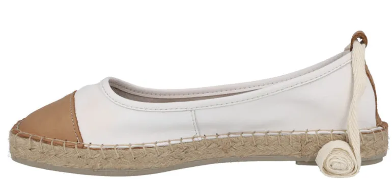 Zapatillas de esparto en combinado bicolor blanco y camel con cintas