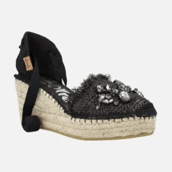 Zapatillas de esparto en rafia con adorno de cristales y cintas