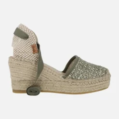Zapatillas de esparto estilo campesinas en tejido rafia con cintas