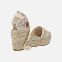 Zapatillas de esparto estilo campesinas en tejido rafia con cintas