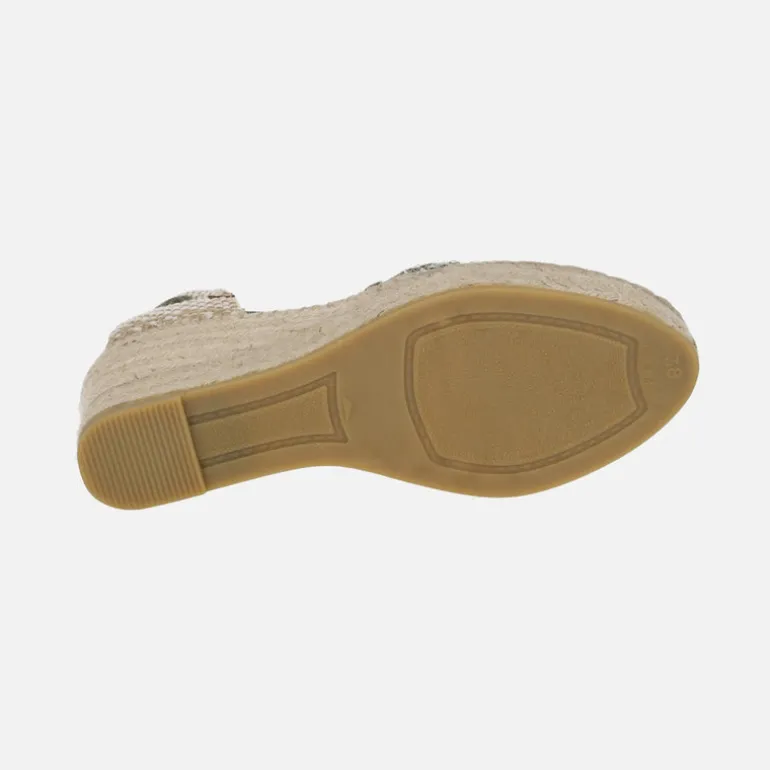 Zapatillas de esparto estilo campesinas en tejido rafia con cintas