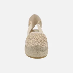 Zapatillas de esparto estilo campesinas en tejido rafia con cintas