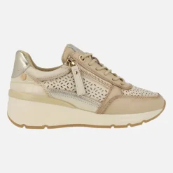 Zapatillas deportivas Carmela de piel con dibujo troquelado
