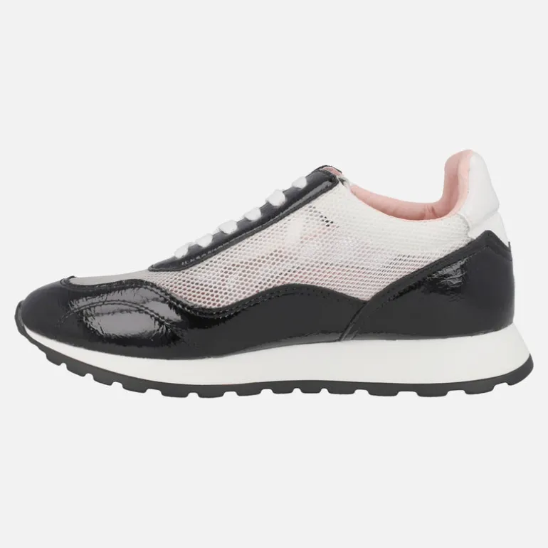 Zapatillas deportivas combinadas con cierre de cordones
