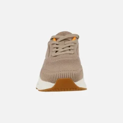Zapatillas deportivas con cordones en tejido beige con piso volumen