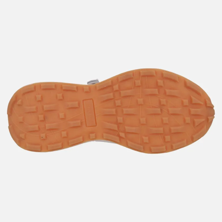 Zapatillas deportivas de piel con picados cordones y cremallera