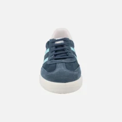 Zapatillas deportivas en piel serraje con cierre de cordones