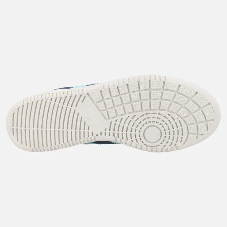 Zapatillas deportivas en piel serraje con cierre de cordones