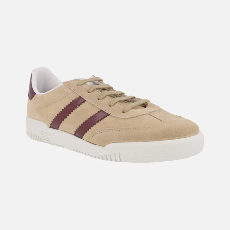 Zapatillas deportivas para hombre en piel serraje con detalle de franjas