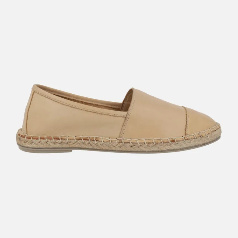 Zapatillas planas de esparto en piel con puntera Alba