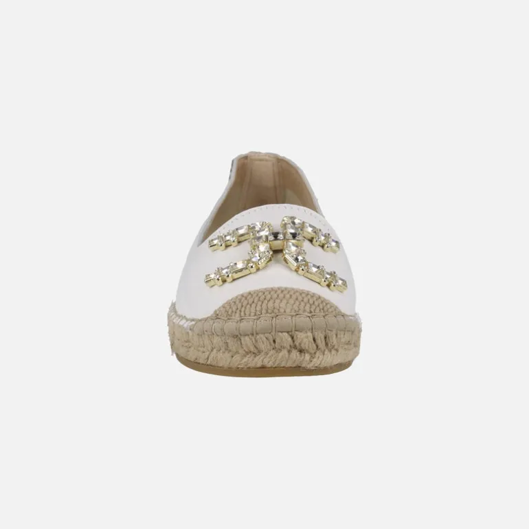Zapatillas planas de esparto en piel con adorno joya