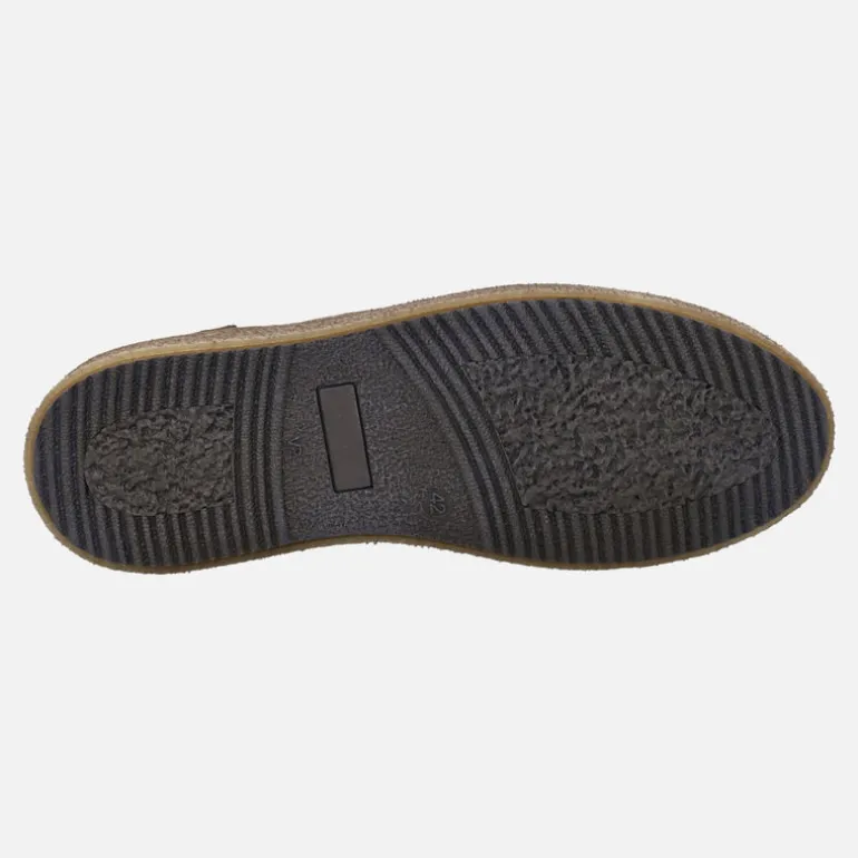 Zapatos casual de cordones en nobuck negro con talonera marrón