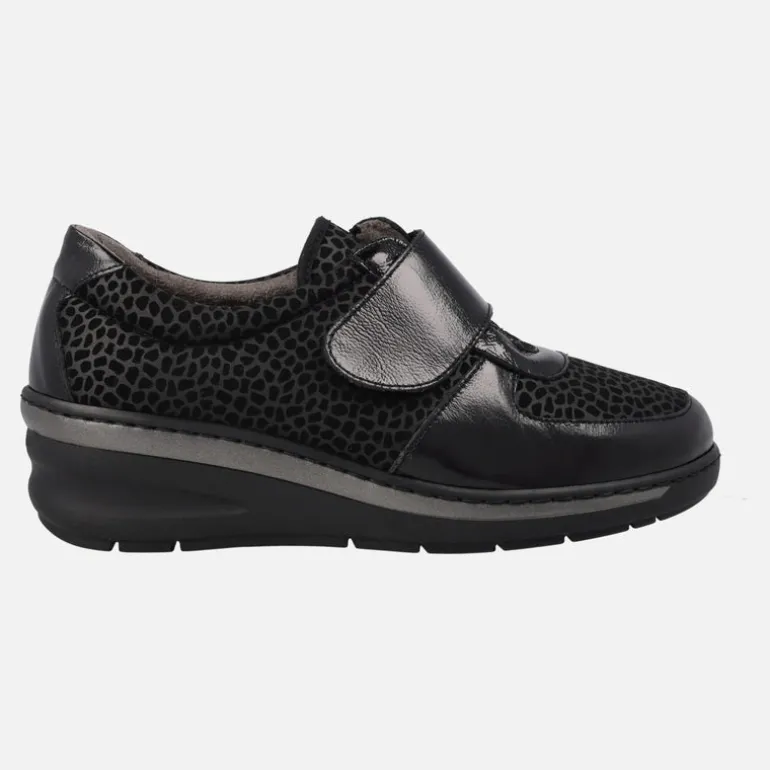 Zapatos confort con cierre de velcro en animal print negro y gris
