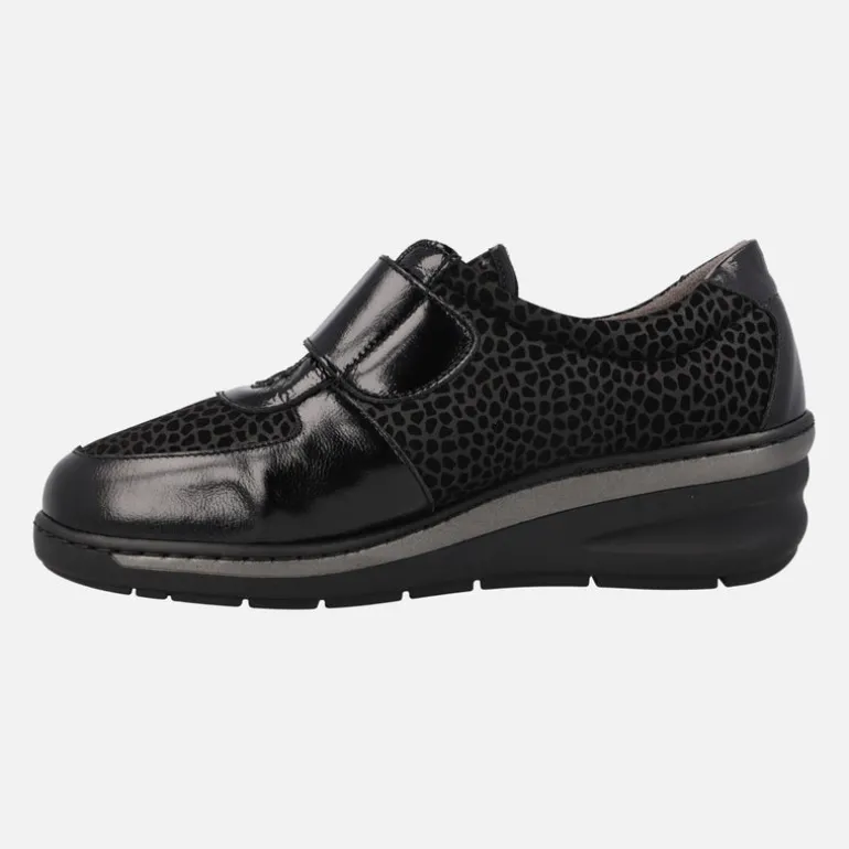 Zapatos confort con cierre de velcro en animal print negro y gris
