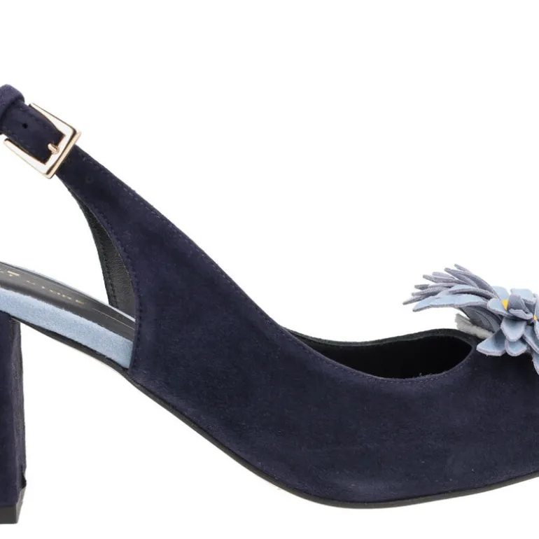 Zapatos corte salón de ante con adorno de flor