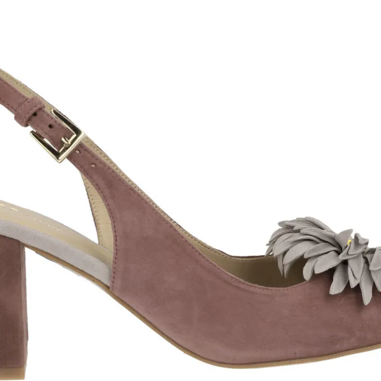 Zapatos corte salón de ante con adorno de flor