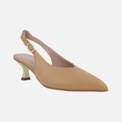 Zapatos corte salón destalonados con tacón bajo