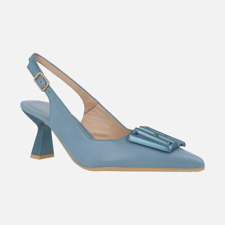 Zapatos corte salón destalonados Nova con adorno en la pala