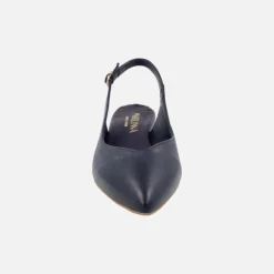 Zapatos corte salón destalonados con tacón bajo