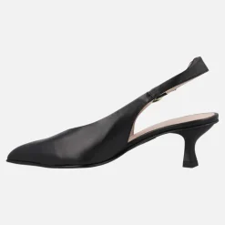 Zapatos corte salón destalonados con tacón bajo
