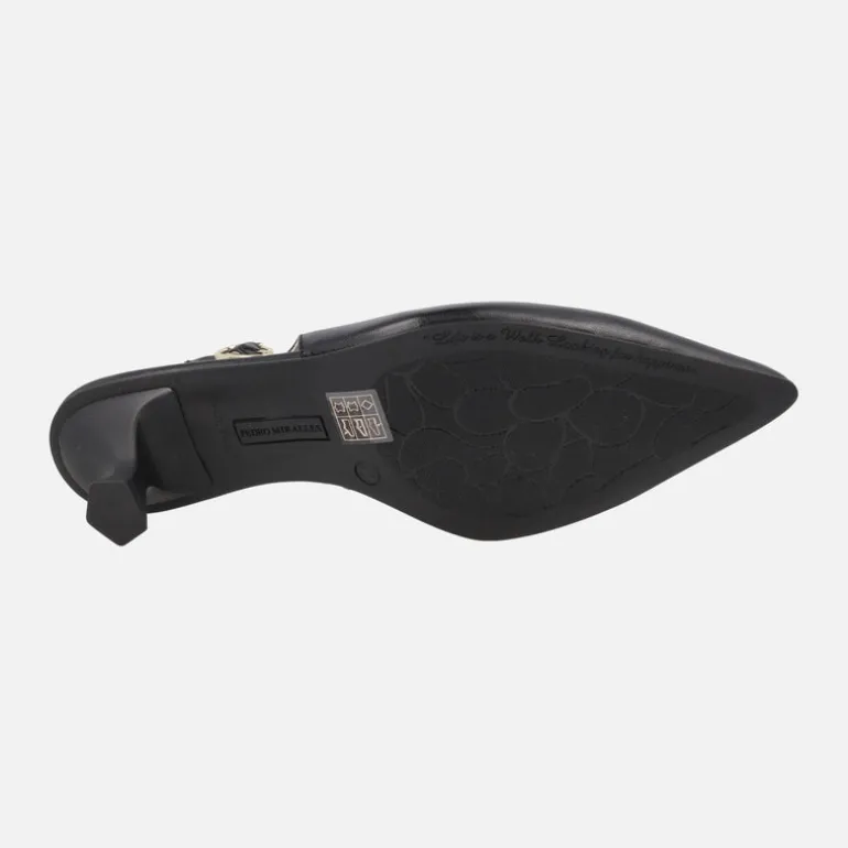 Zapatos corte salón destalonados con tacón bajo