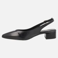 Zapatos corte salón destalonados con tacón bajo