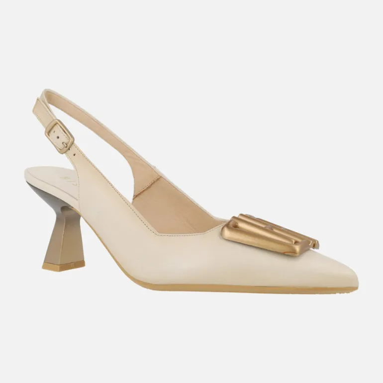 Zapatos corte salón destalonados Nova con adorno en la pala